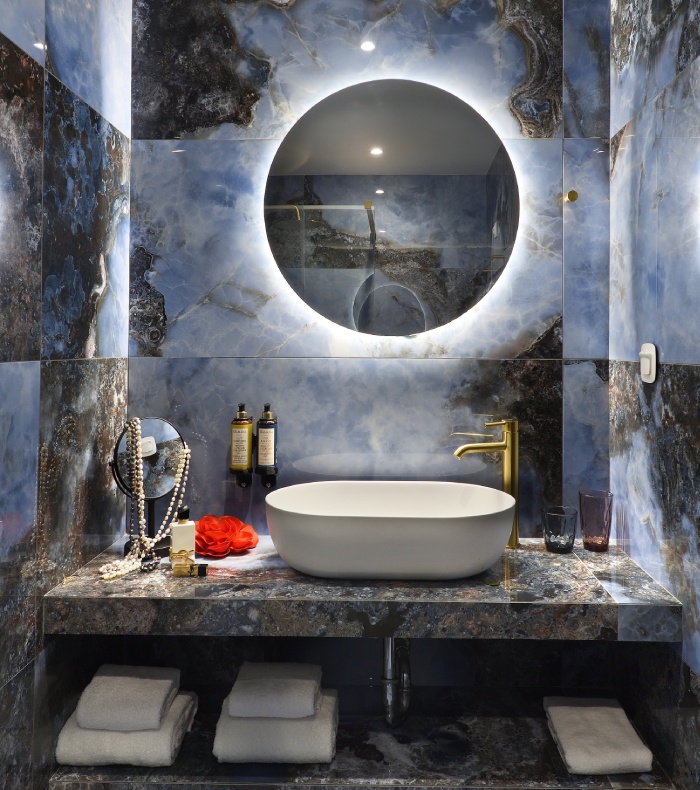 superior-room-the-oscar-olympic-hotel-6.jpg